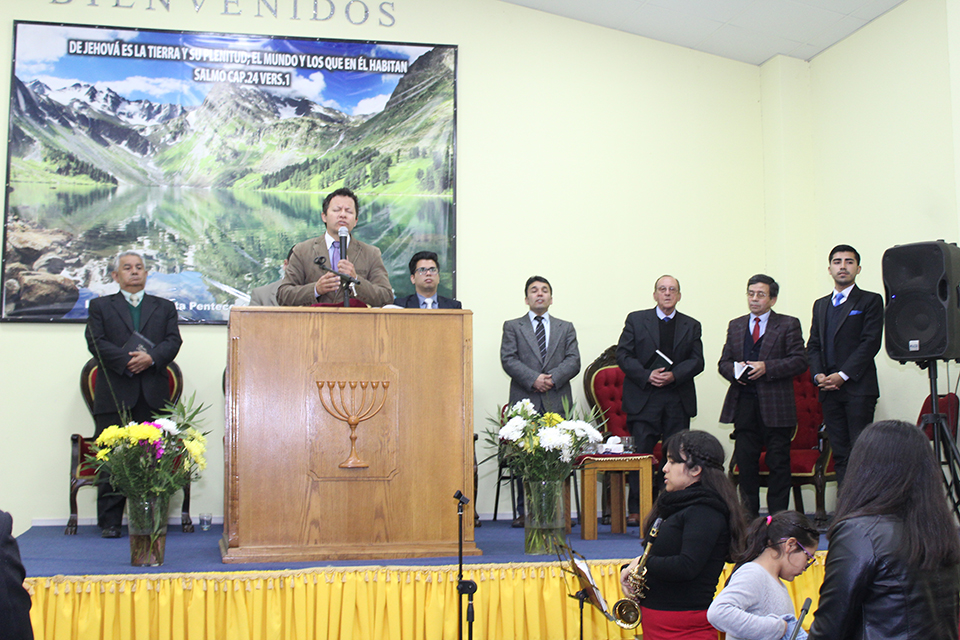Bendecida Vigilia en Iglesia de San Joaquín: entregando mensaje de Salvación  – Iglesia Metodista Pentecostal de Chile